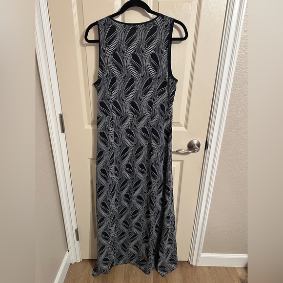 MICHAEL Michael Kors Patterned Metallic Sleeveless Maxi Dress, Navy & Cream, 10 - Picture 5 of 10